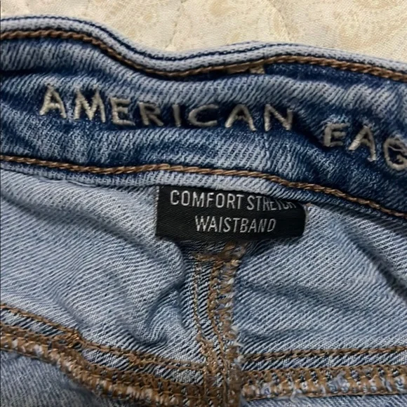 American Eagle Outfitters Blue Denim Women's Shorts - Picture 4 of 4